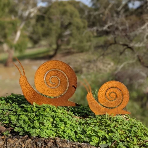 Rozsdás csiga sziluett