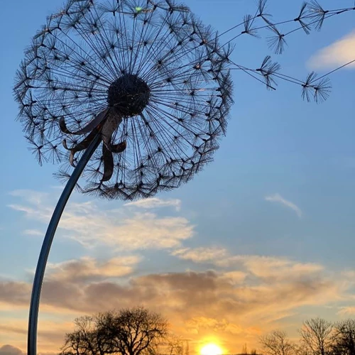 Óriás Pitypang szobor