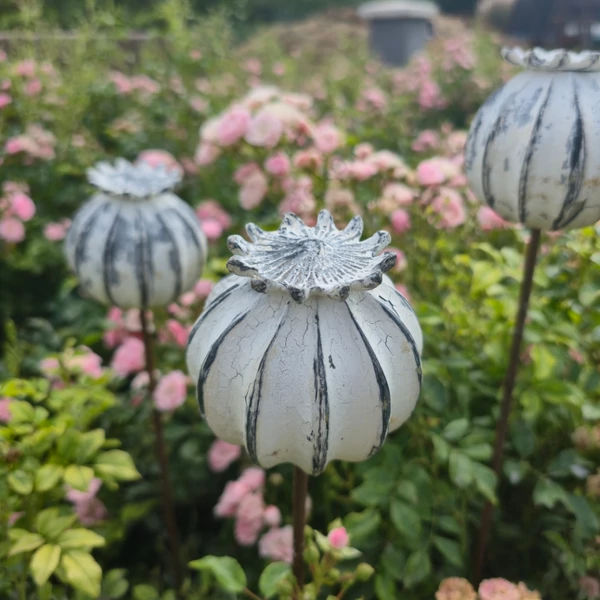 Antik Mákgubó - fehér