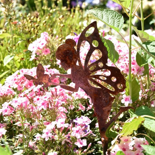 Álló tündér sziluett